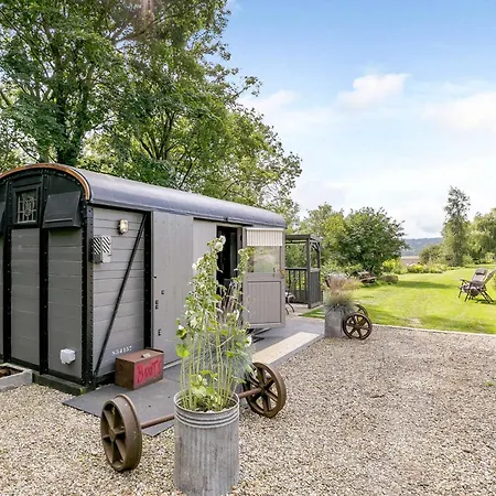 1 Bed In Harrogate 81300 Hampsthwaite